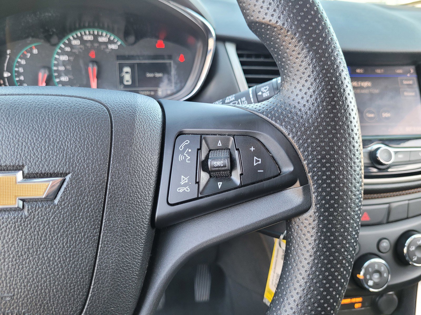 Used 2020 Chevrolet Trax LS w/ Tint and Cruise Package FWD image 23