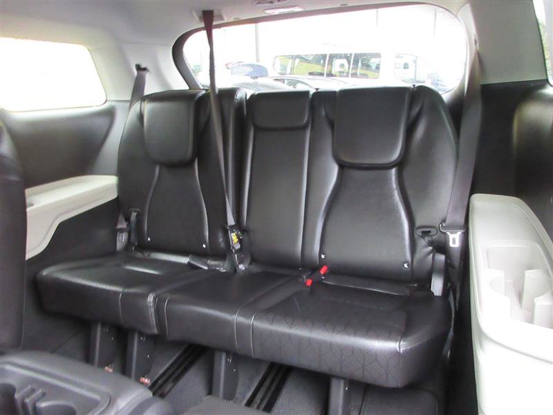 Used 2022 Kia Carnival LX image 26