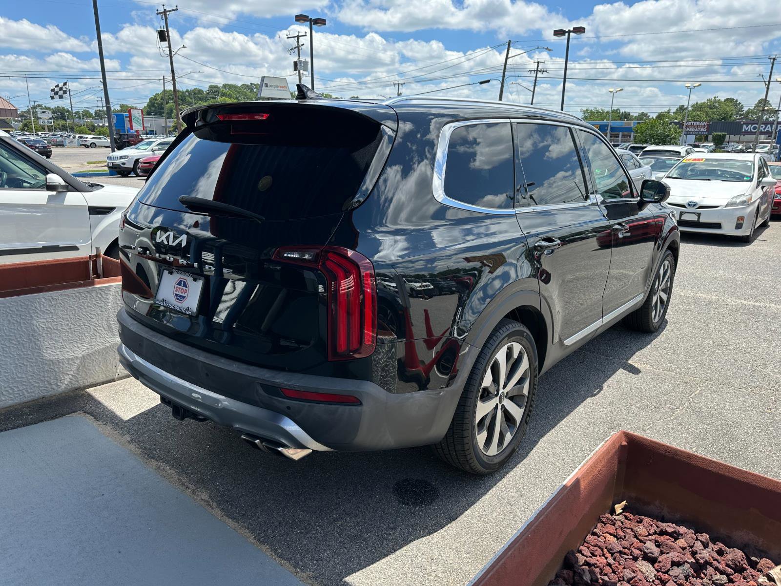 Used 2022 Kia Telluride EX w/ EX Premium Package image 6