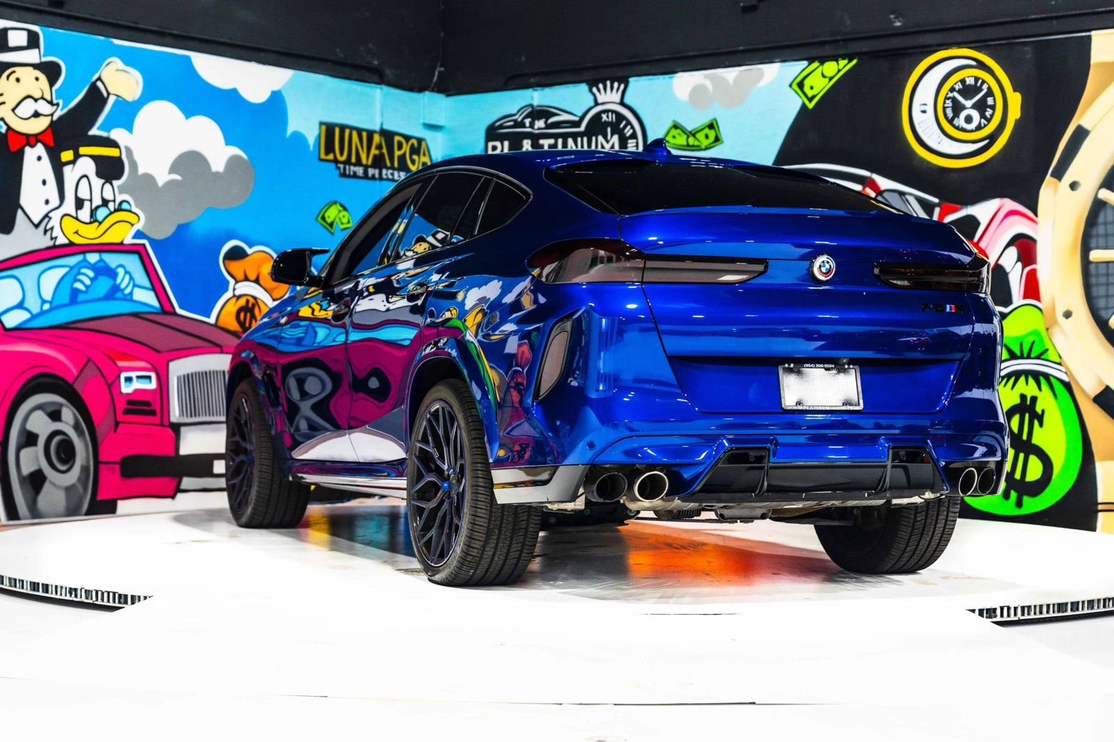 Used 2023 BMW X6 M w/ Executive Package image 5