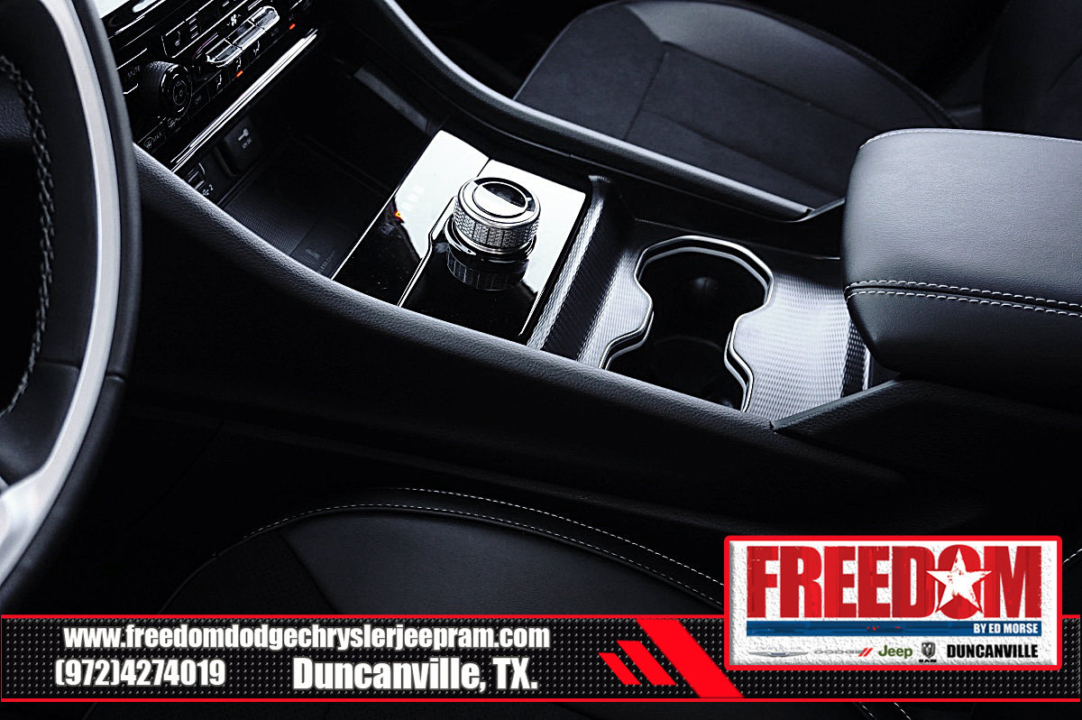 New 2025 Jeep Grand Cherokee L Altitude AWD/4WD image 32