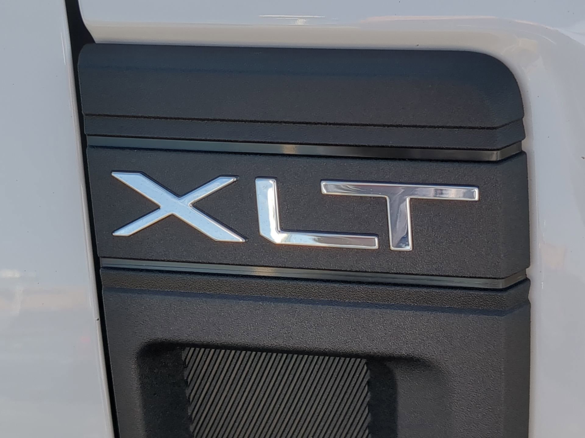 New 2026 Ford Maverick XLT w/ XLT Luxury Package FWD image 43
