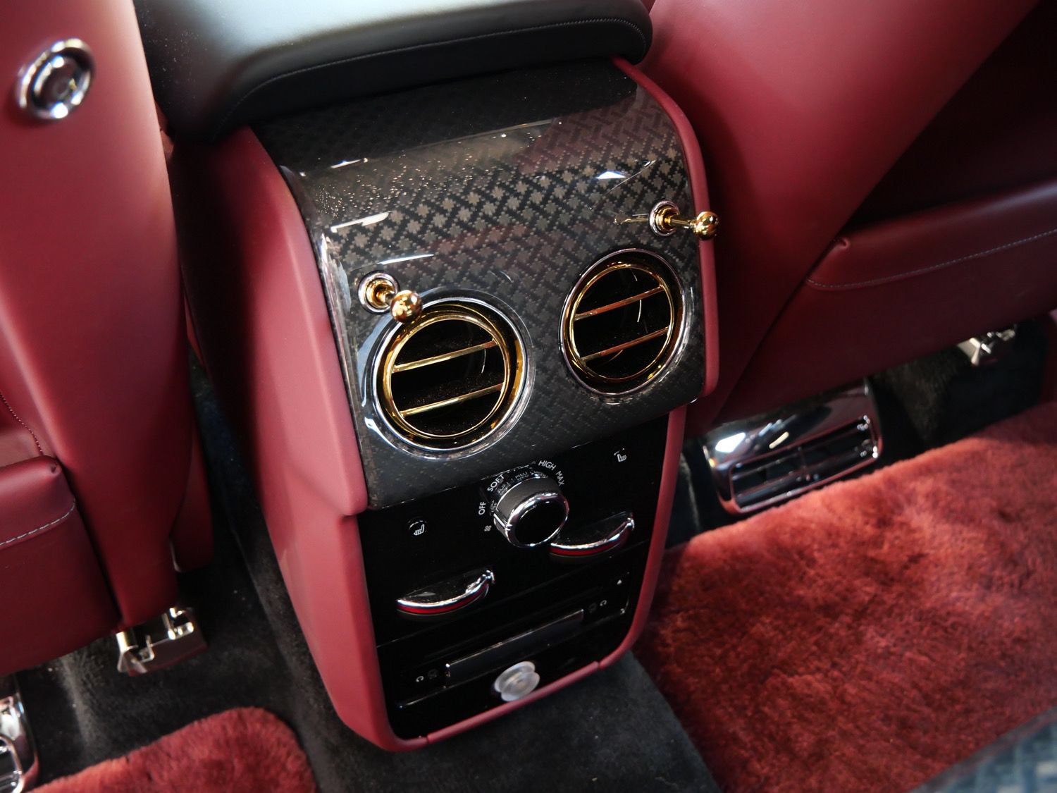 Used 2023 Rolls-Royce Cullinan Black Badge w/ Driver's Package AWD/4WD image 37