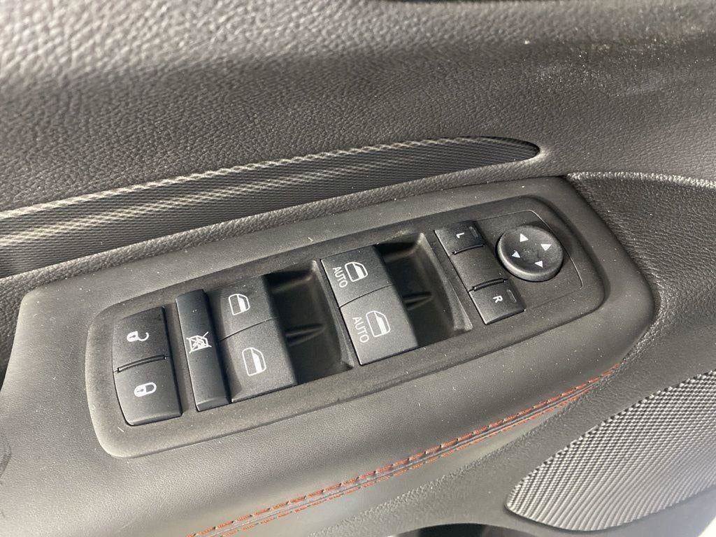 Used 2025 Dodge Durango R/T AWD/4WD image 45