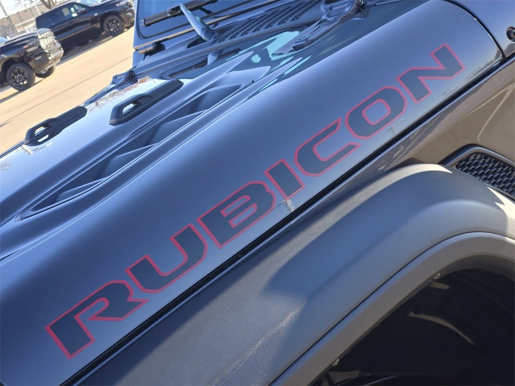 Used 2025 Jeep Wrangler Unlimited Rubicon w/ Technology Group image 12