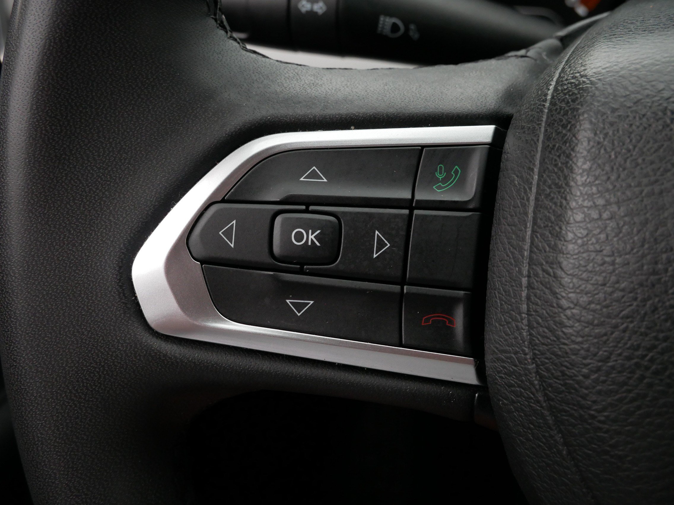 Used 2023 Jeep Compass Limited AWD/4WD image 27