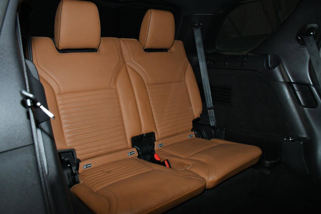 Used 2018 Land Rover Discovery HSE AWD/4WD image 43