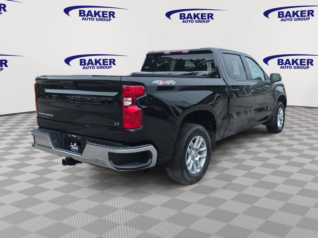 Used 2024 Chevrolet Silverado 1500 LT AWD/4WD image 5