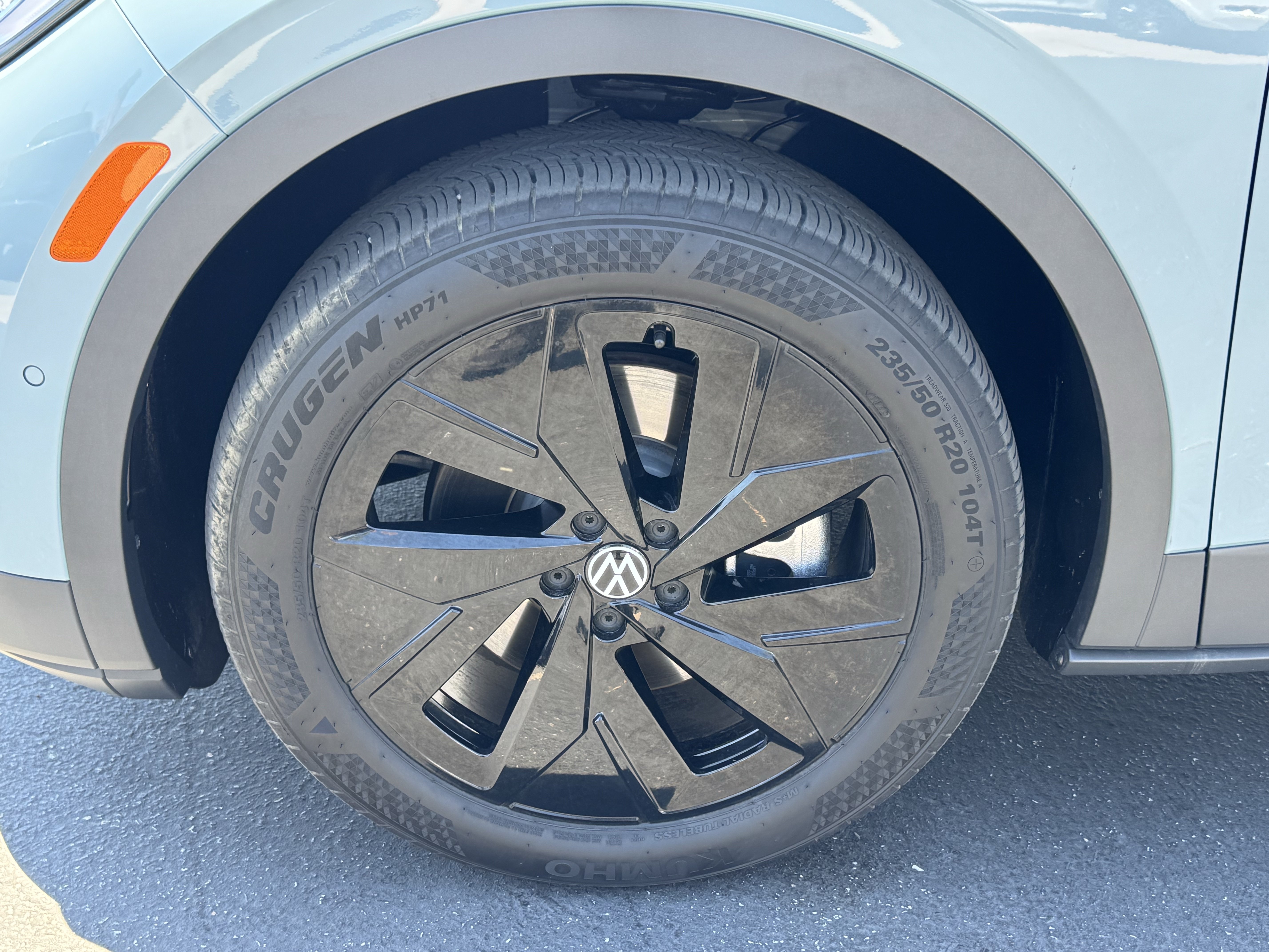 Certified 2025 Volkswagen ID.4 Pro S Plus w/ ID.4 Black Package AWD/4WD image 11