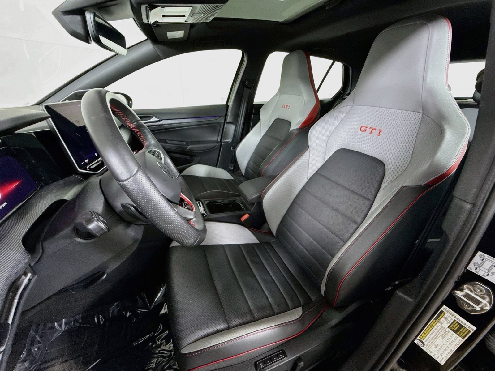 Certified 2025 Volkswagen GTI Autobahn FWD image 5