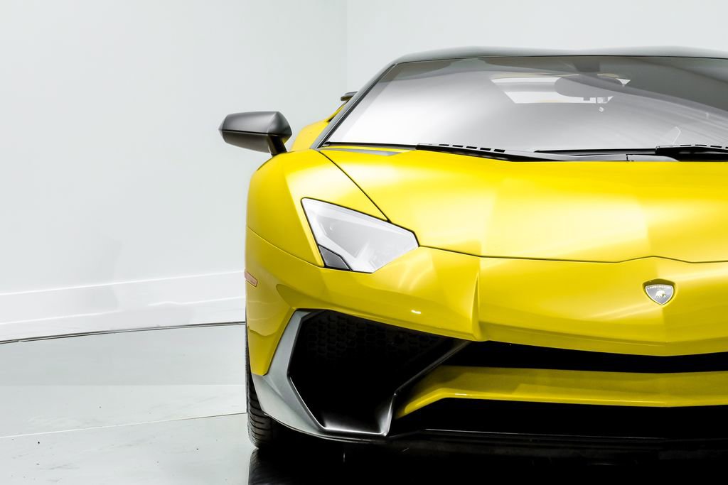 Used 2017 Lamborghini Aventador LP 750-4 Superveloce AWD/4WD image 40