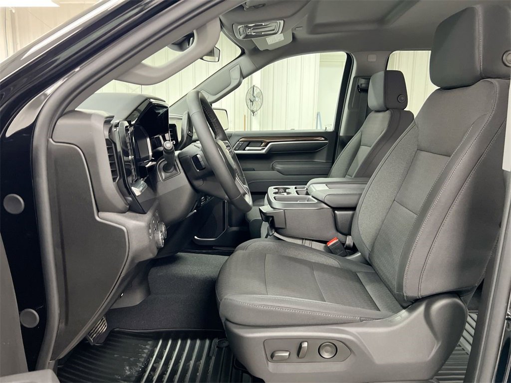 New 2026 Chevrolet Silverado 1500 LT image 19