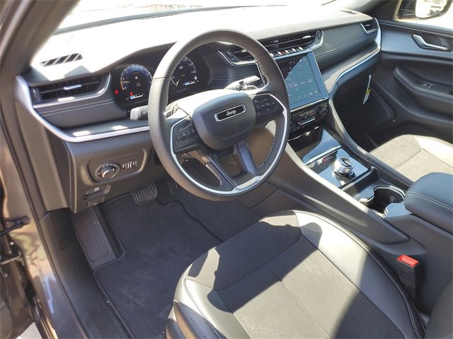 New 2025 Jeep Grand Cherokee L Altitude image 18