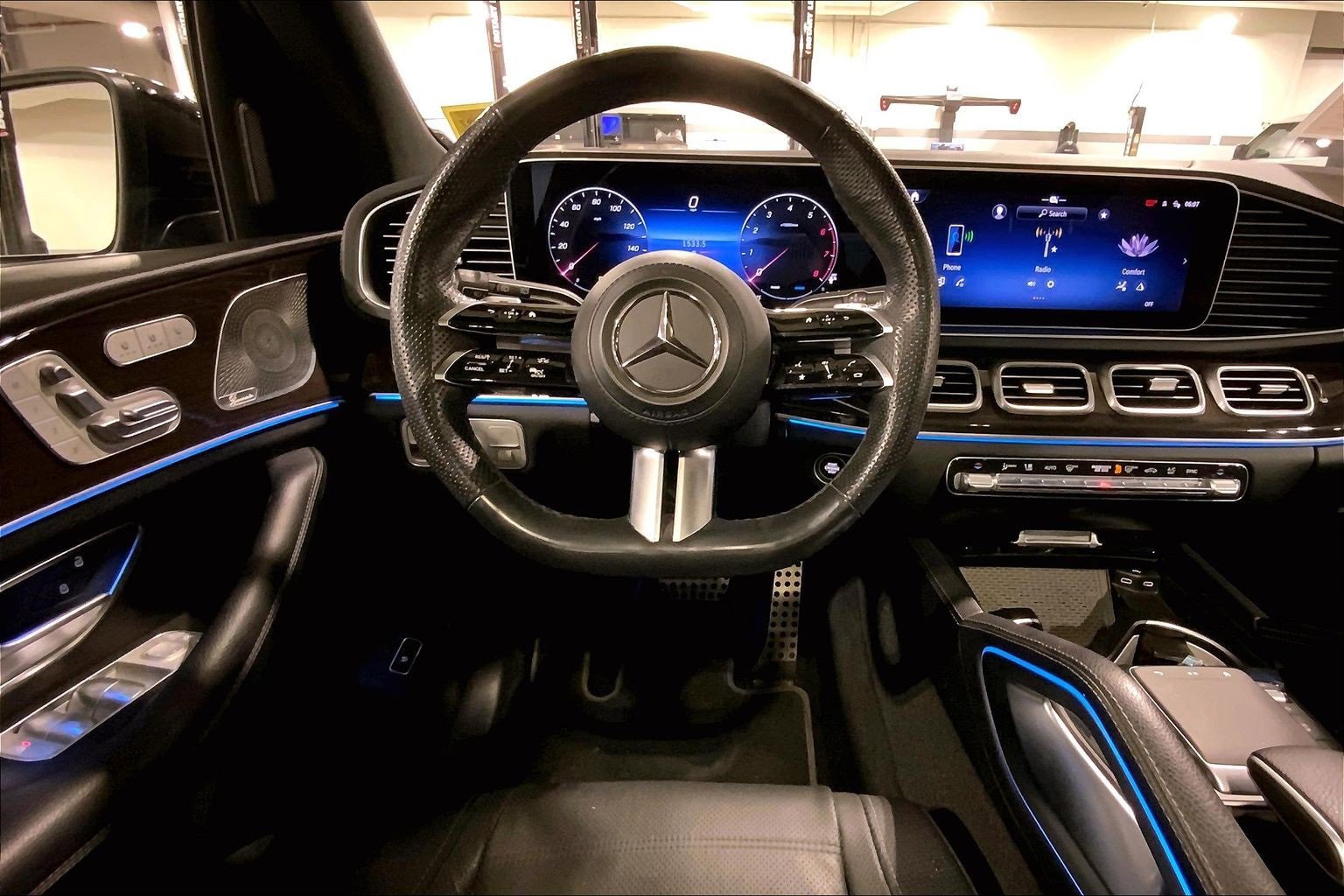 Used 2024 Mercedes-Benz GLS 450 4MATIC image 5