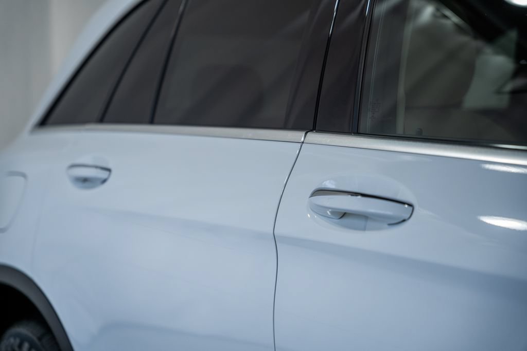 Used 2021 Mercedes-Benz GLC 300 4MATIC w/ Driver Assistance Package image 15