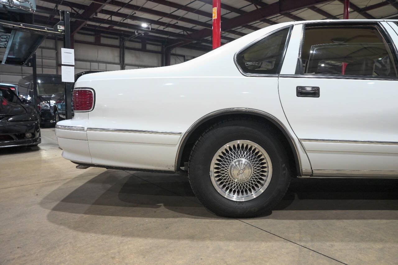 Used 1996 Chevrolet Impala SS RWD image 9