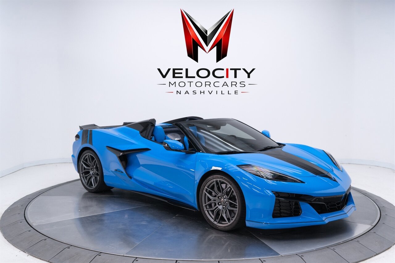 Used 2023 Chevrolet Corvette Z06 w/ Stealth Interior Trim Package RWD image 12
