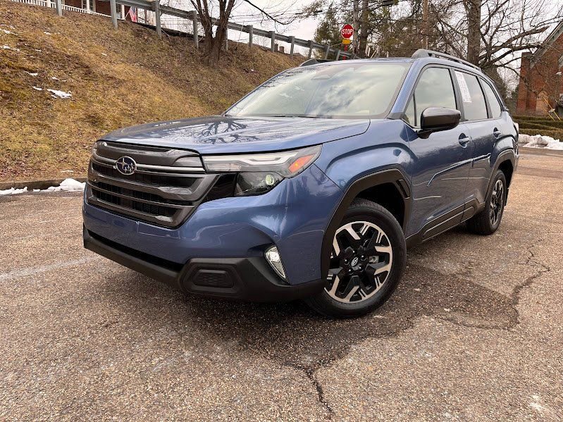 Used 2025 Subaru Forester Premium w/ Convenience Package #2 image 52