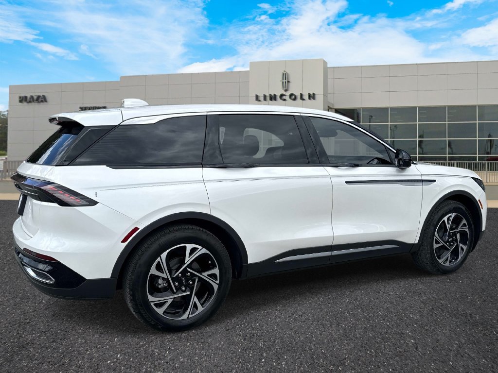 New 2026 Lincoln Nautilus Premier w/ Equipment Group 102A AWD/4WD image 3