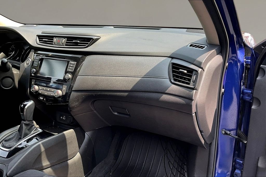 Used 2019 Nissan Rogue SV AWD/4WD image 23