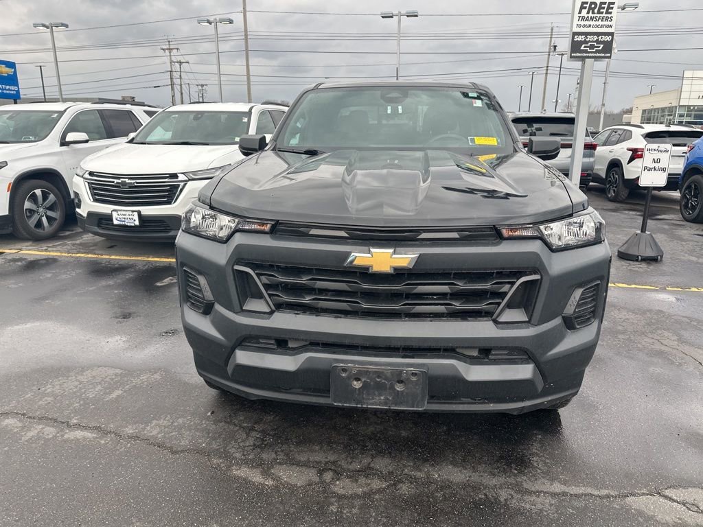 Used 2023 Chevrolet Colorado W/T w/ Advanced Trailering Package AWD/4WD image 41