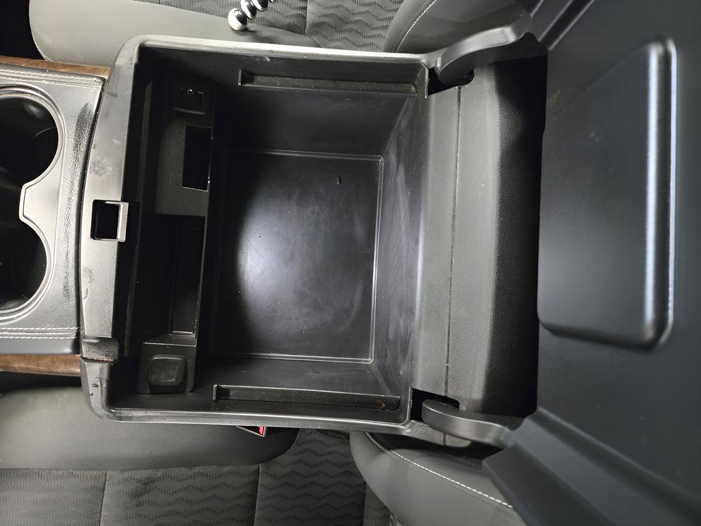 Used 2019 Chevrolet Tahoe LS AWD/4WD image 32