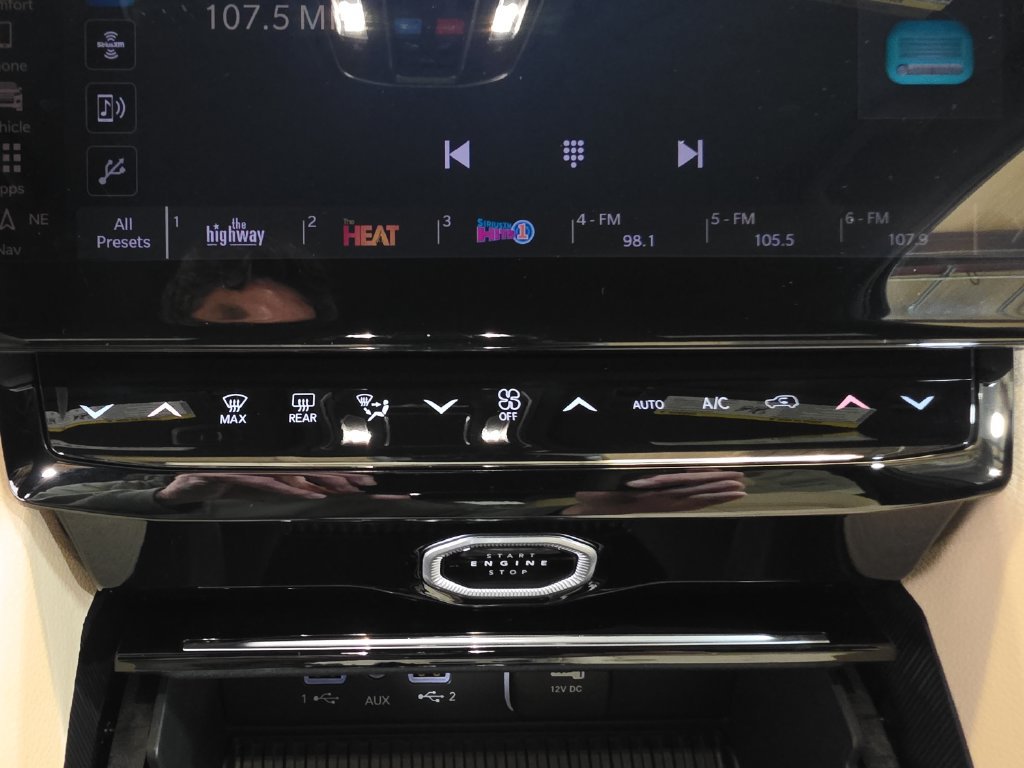 New 2027 Jeep Grand Cherokee Limited AWD/4WD image 25