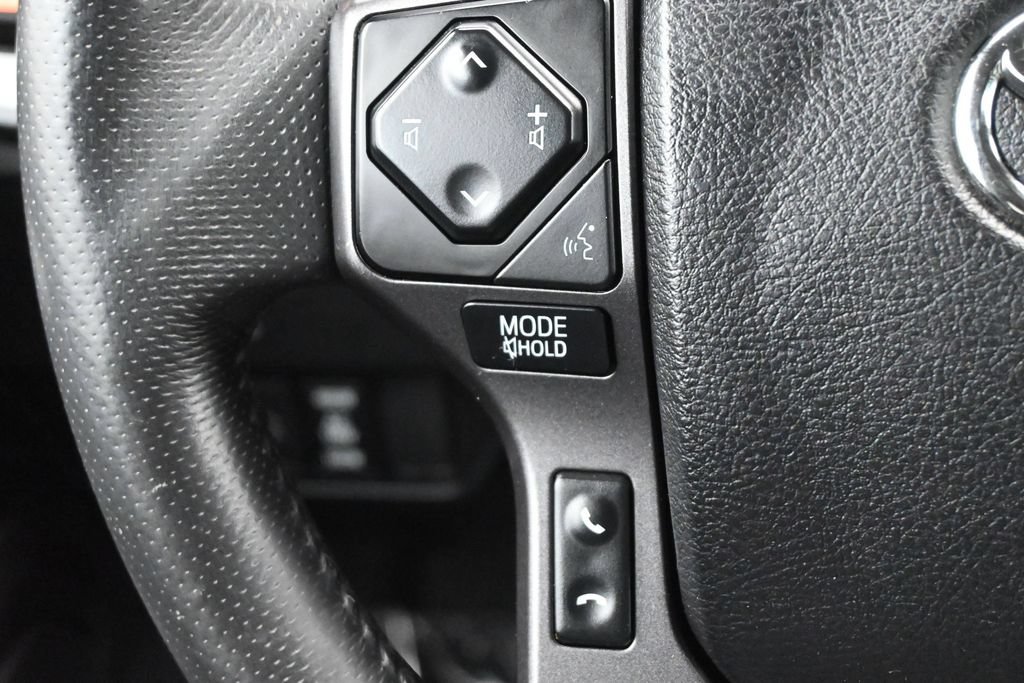 Used 2022 Toyota Tacoma TRD Sport w/ Technology Package AWD/4WD image 6