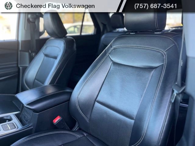 Used 2022 Ford Explorer Limited w/ Equipment Group 301A image 19