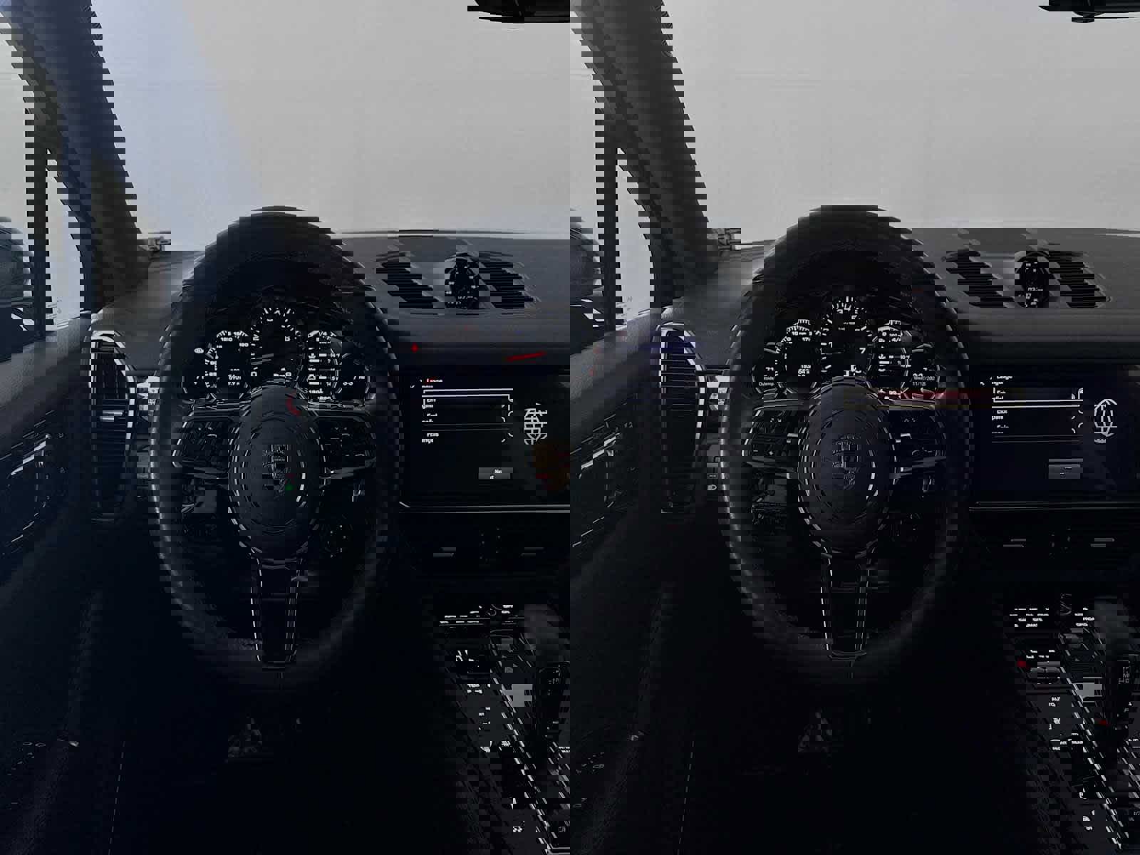 Used 2022 Porsche Cayenne S image 30