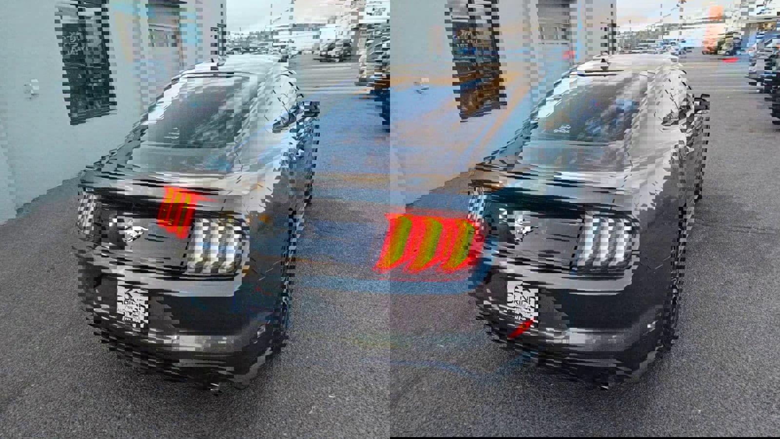 Used 2020 Ford Mustang Premium image 7