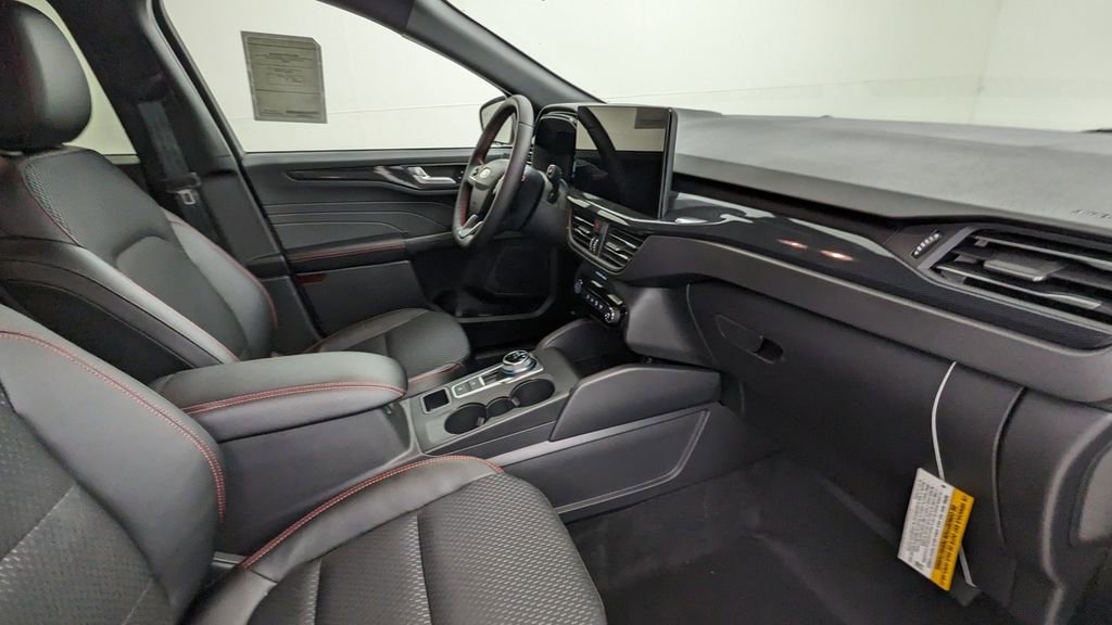 New 2026 Ford Escape ST-Line w/ Tech Pack #1 image 38