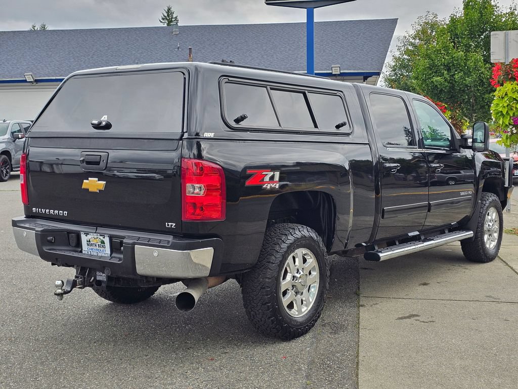 Used 2012 Chevrolet Silverado 3500 LTZ w/ LTZ Plus Package AWD/4WD image 5