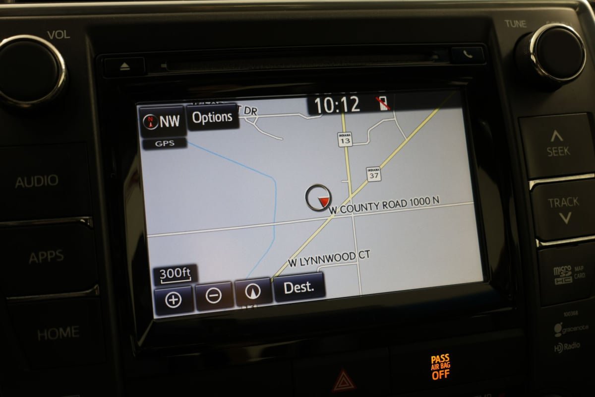 Used 2015 Toyota Camry XLE FWD image 8