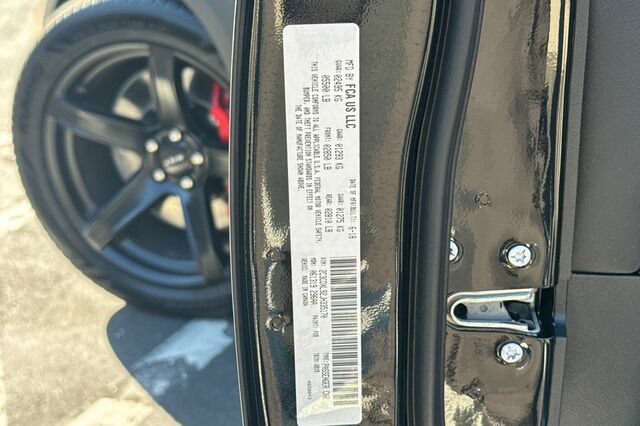 Used 2018 Dodge Charger SRT Hellcat RWD image 24