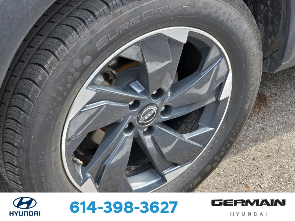 Used 2024 Nissan Rogue SV AWD/4WD image 12