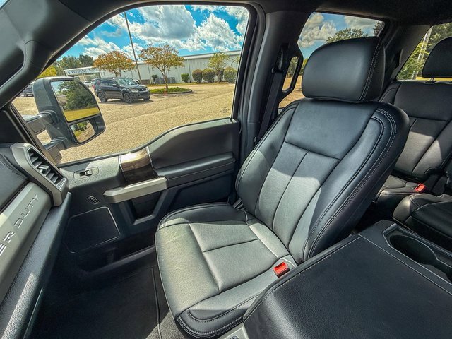 Used 2022 Ford F250 Lariat w/ Tremor Off-Road Package image 19