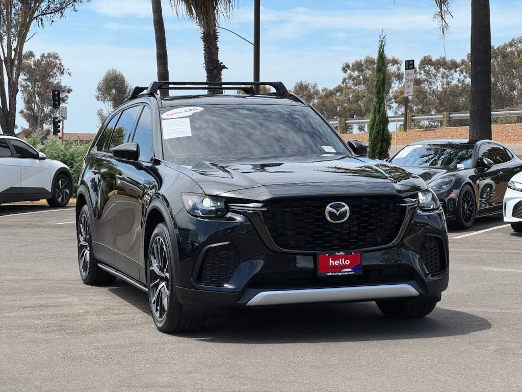 Certified 2025 MAZDA CX-70 Plug-In Hybrid w/ Premium Pkg AWD/4WD image 4
