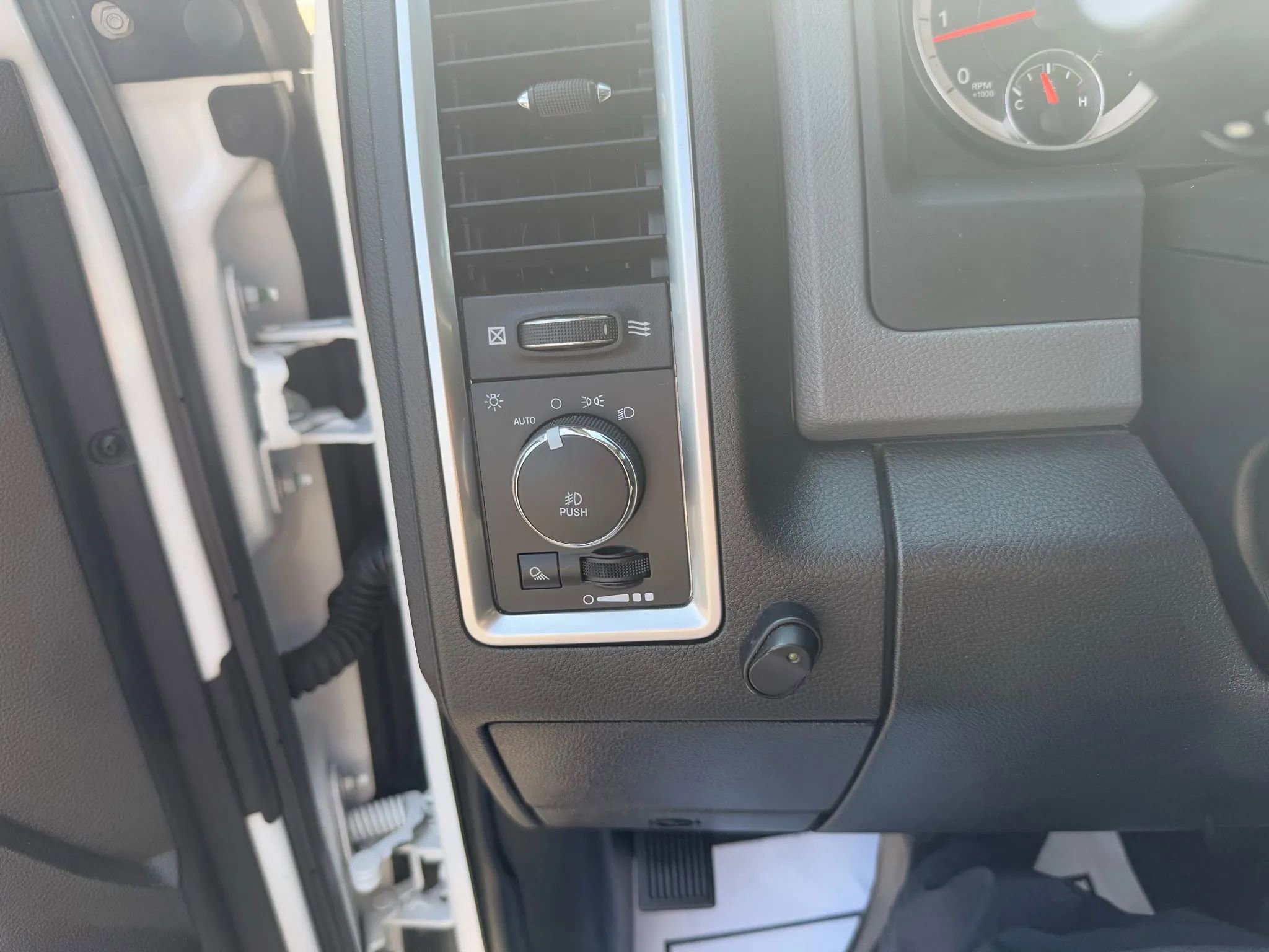 Used 2017 RAM 2500 SLT image 14