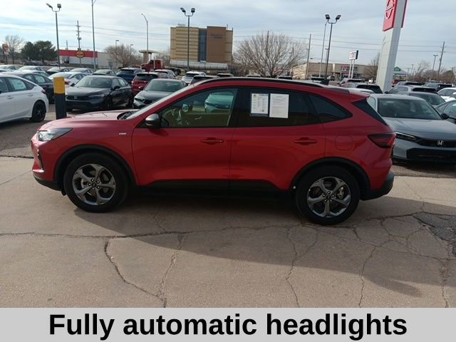 Used 2025 Ford Escape ST-Line image 8