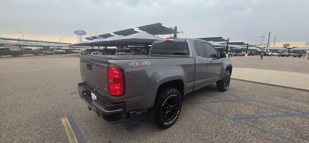 Used 2022 Chevrolet Colorado LT AWD/4WD image 7