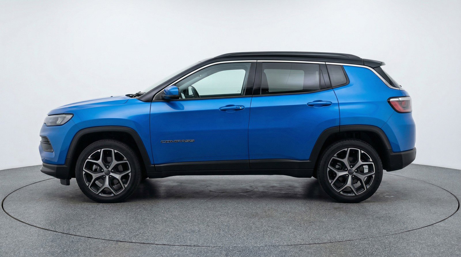 Used 2025 Jeep Compass Limited image 5