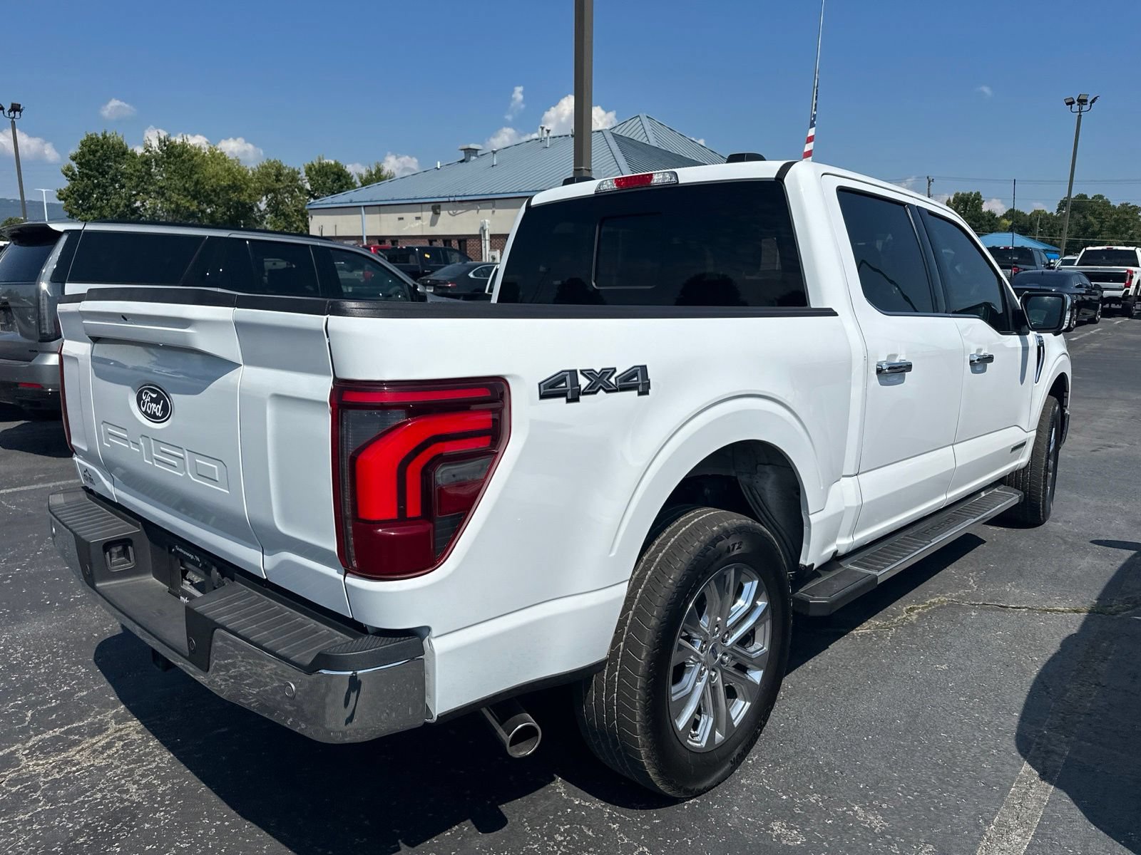 Used 2025 Ford F150 Lariat w/ Equipment Group 501A Mid AWD/4WD image 4