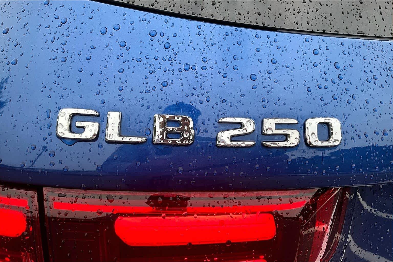Certified 2024 Mercedes-Benz GLB 250 image 20