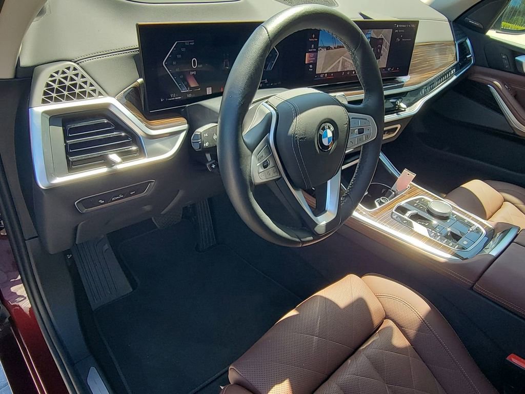Used 2026 BMW X7 xDrive40i image 25
