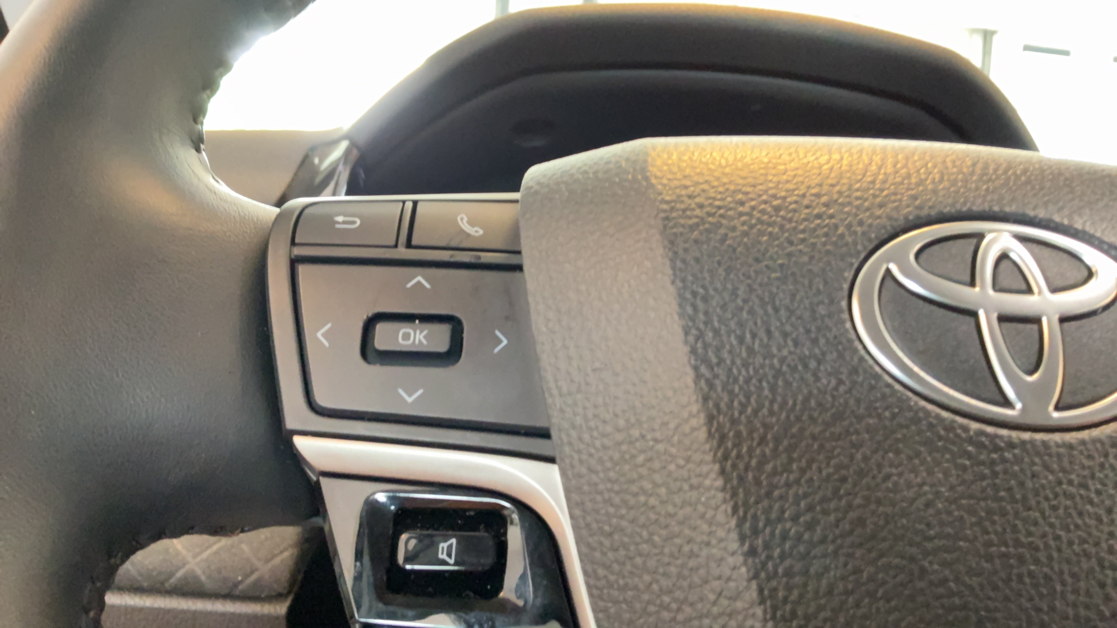 Certified 2025 Toyota Camry XLE w/ Premium Plus Package FWD image 18