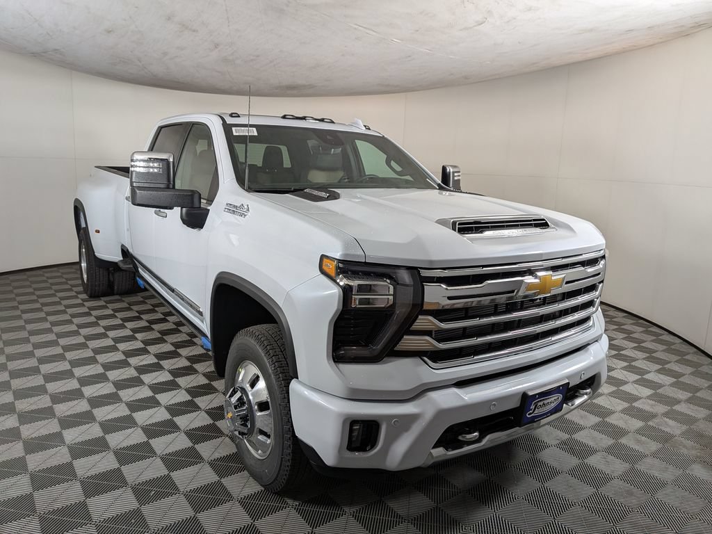 New 2026 Chevrolet Silverado 3500 High Country w/ High Country Premium Package AWD/4WD image 5