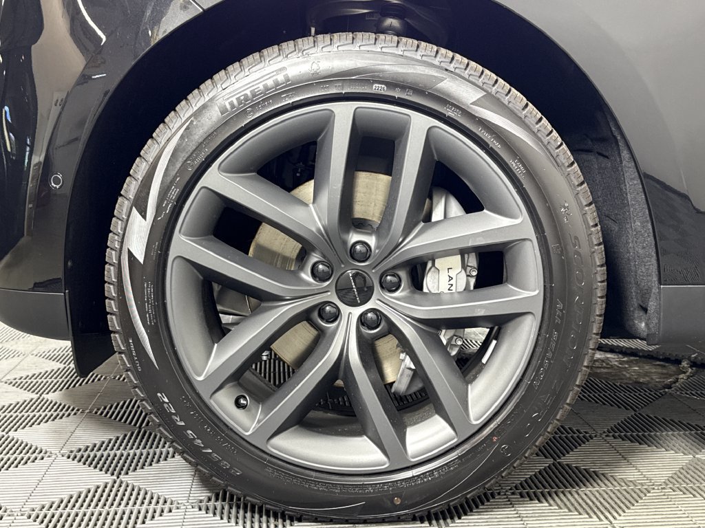 New 2027 Land Rover Range Rover Sport SE AWD/4WD image 14