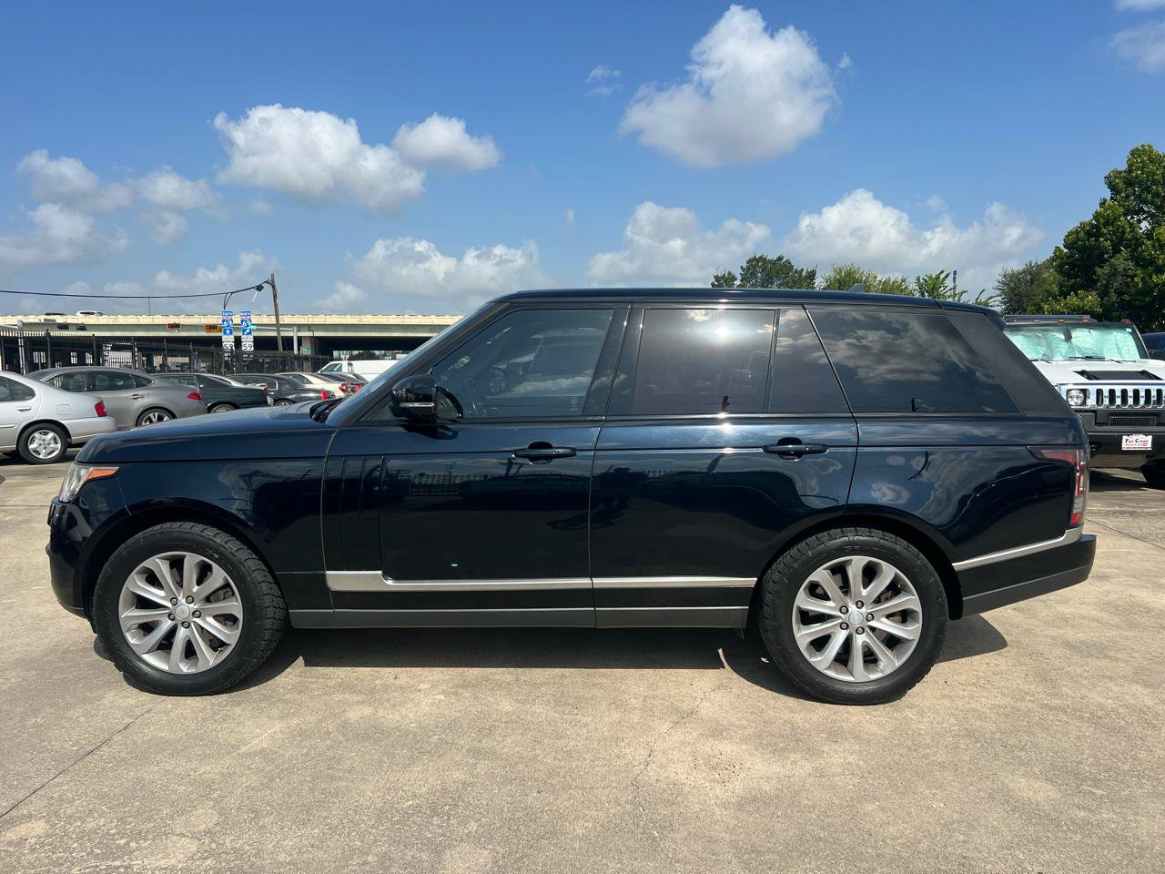 Used 2016 Land Rover Range Rover HSE AWD/4WD image 3