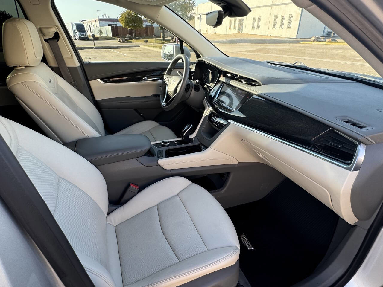 Used 2020 Cadillac XT6 Premium Luxury image 13